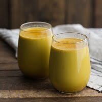 turmeric milk:home remedy of cough 